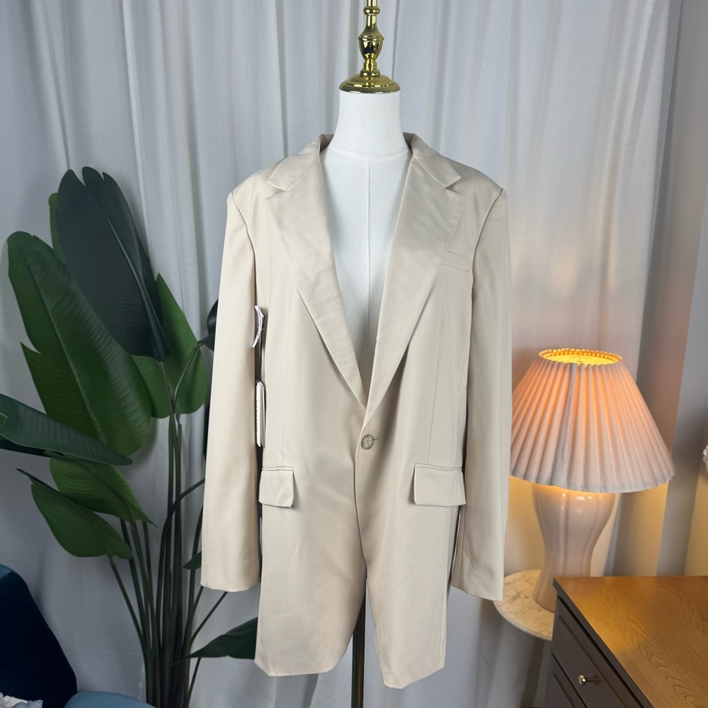 NWT Babaton Cream Agency Single Button Blazer size Large
